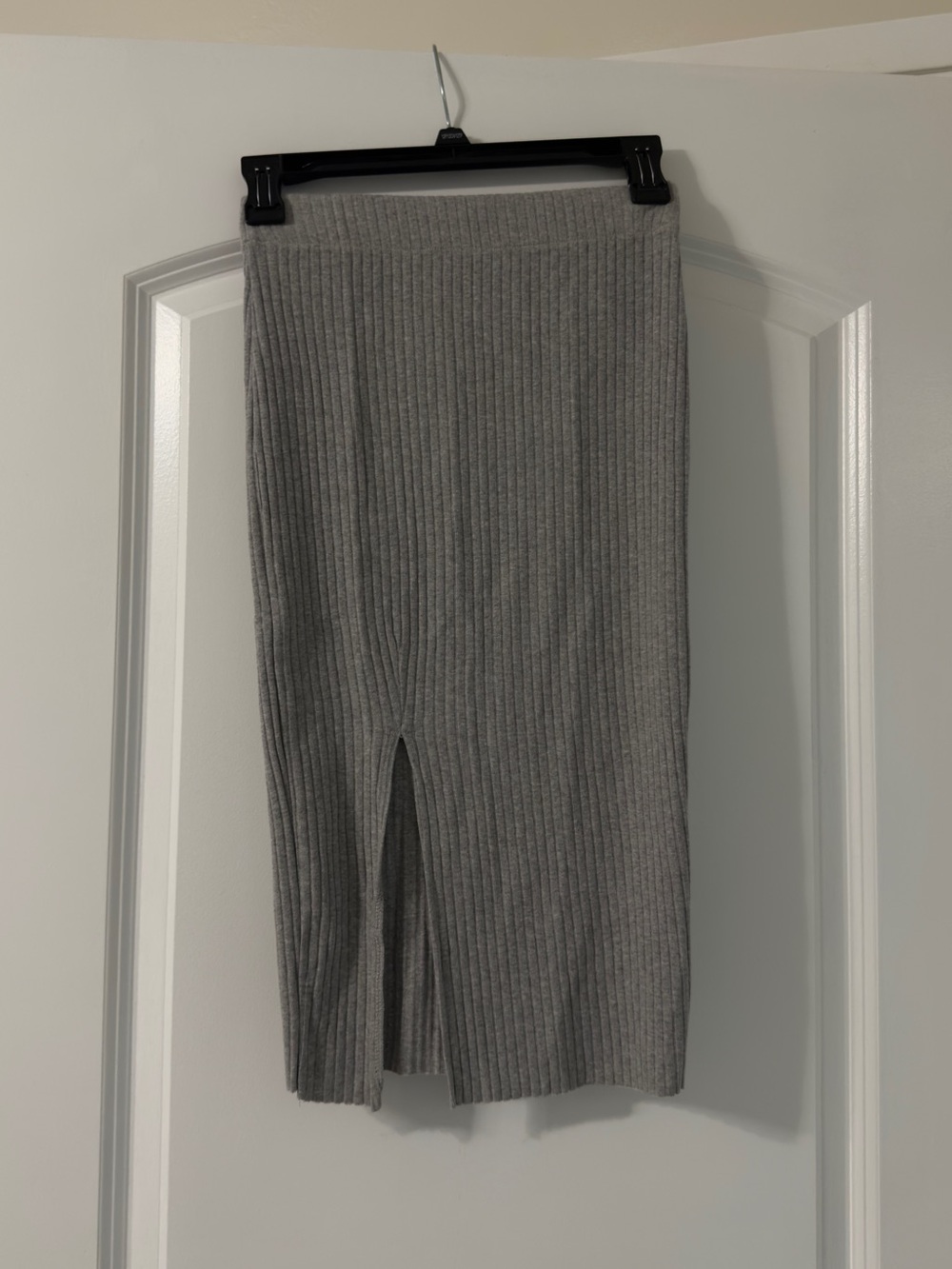 Zara Ribbed Midi Skirt with Slit